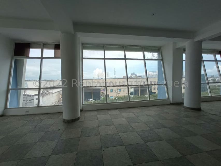 Comercial (Local Comercial) en Alquiler en Castillito, Carabobo - 12
