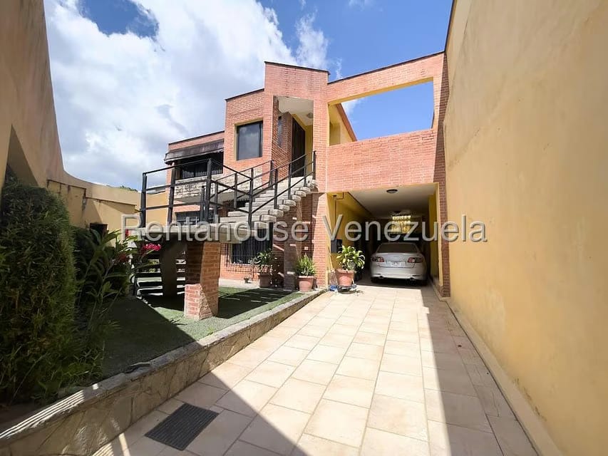 Casa (Duplex) en Venta en Macaracuay, Distrito Metropolitano