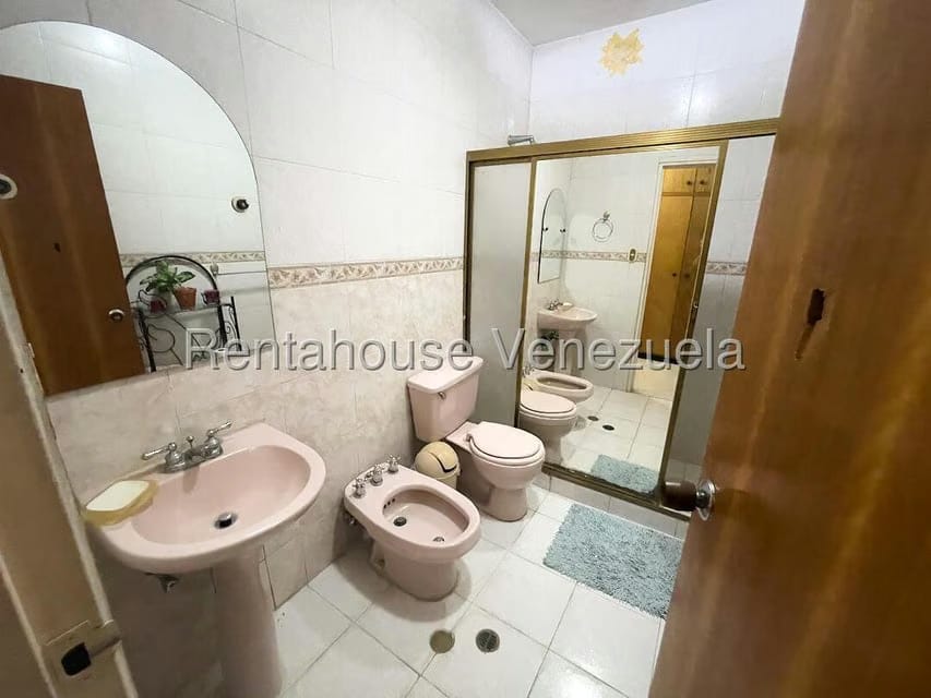 Casa (Duplex) en Venta en Macaracuay, Distrito Metropolitano - 19