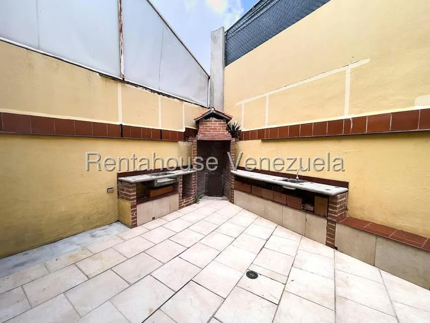 Casa (Duplex) en Venta en Macaracuay, Distrito Metropolitano - 32