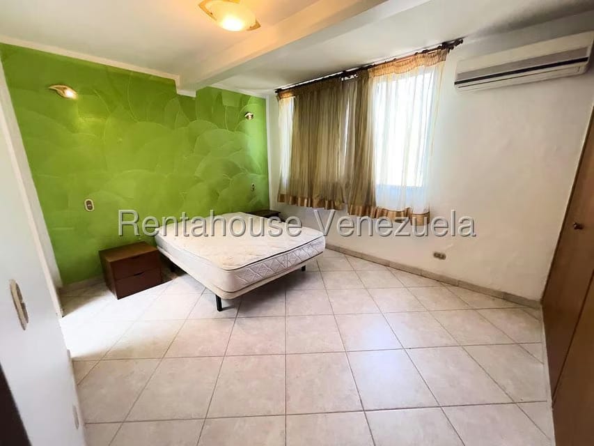 Casa (Duplex) en Venta en Macaracuay, Distrito Metropolitano - 39