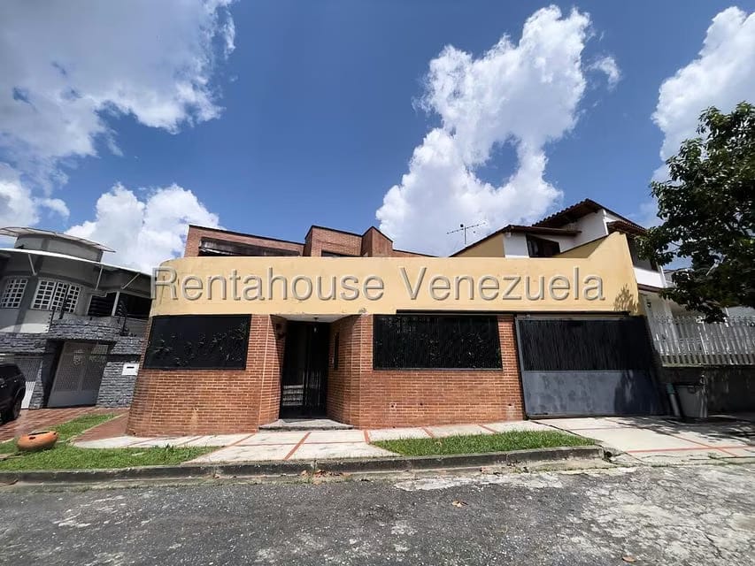 Casa (Duplex) en Venta en Macaracuay, Distrito Metropolitano - 42