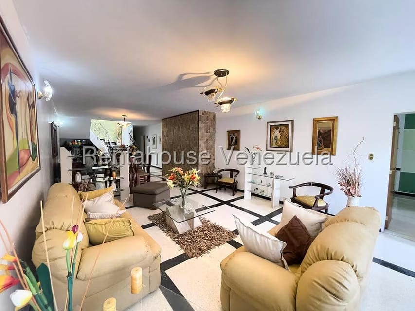 Casa (Duplex) en Venta en Macaracuay, Distrito Metropolitano - 8