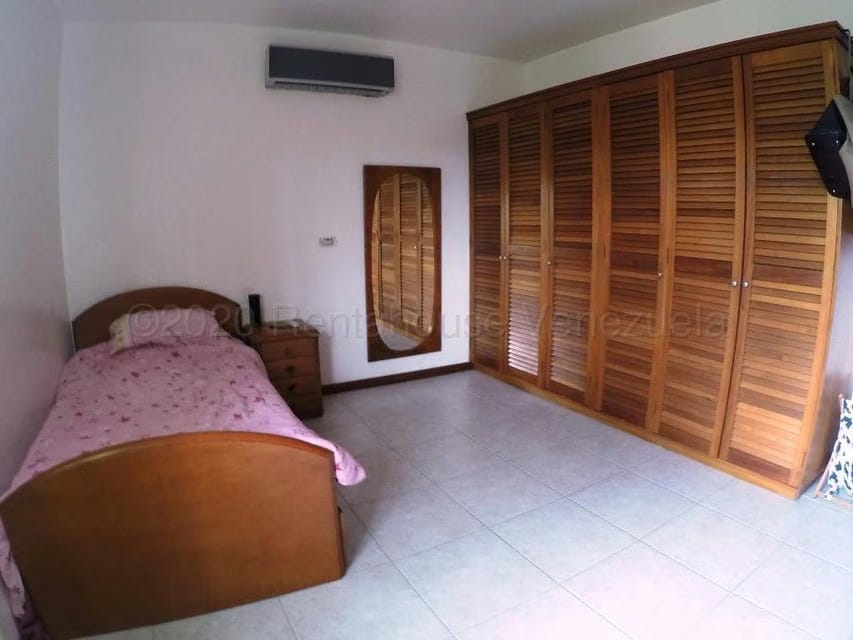 Casa (Multipes Niveles) en Venta en Turumo, Distrito Metropolitano - 11