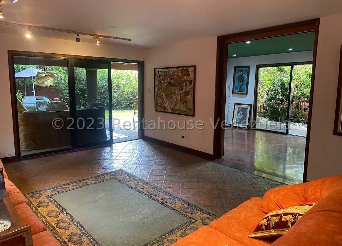 CASA EN VENTA SELENE MARIN – MLS#24-311 - 2