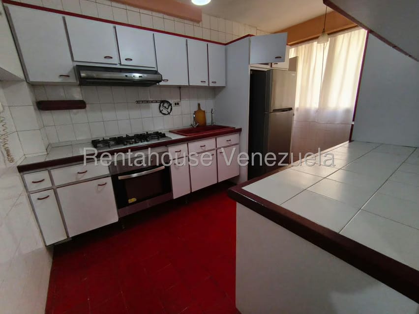 Apartamento (1 Nivel) en Alquiler en Campo Alegre, Distrito Metropolitano - 11