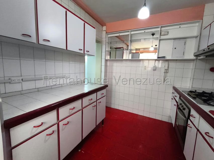 Apartamento (1 Nivel) en Alquiler en Campo Alegre, Distrito Metropolitano - 12