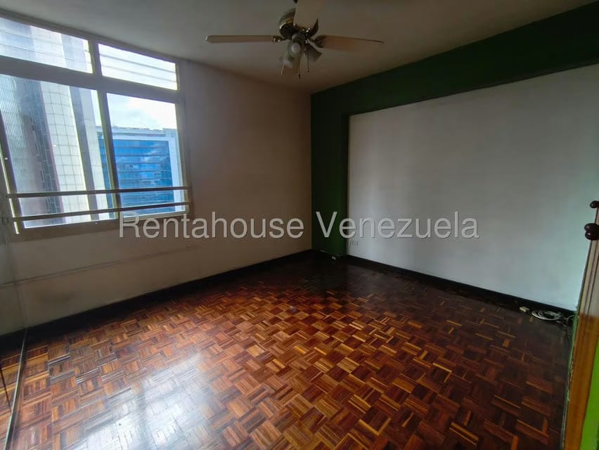 Apartamento (1 Nivel) en Alquiler en Campo Alegre, Distrito Metropolitano - 21