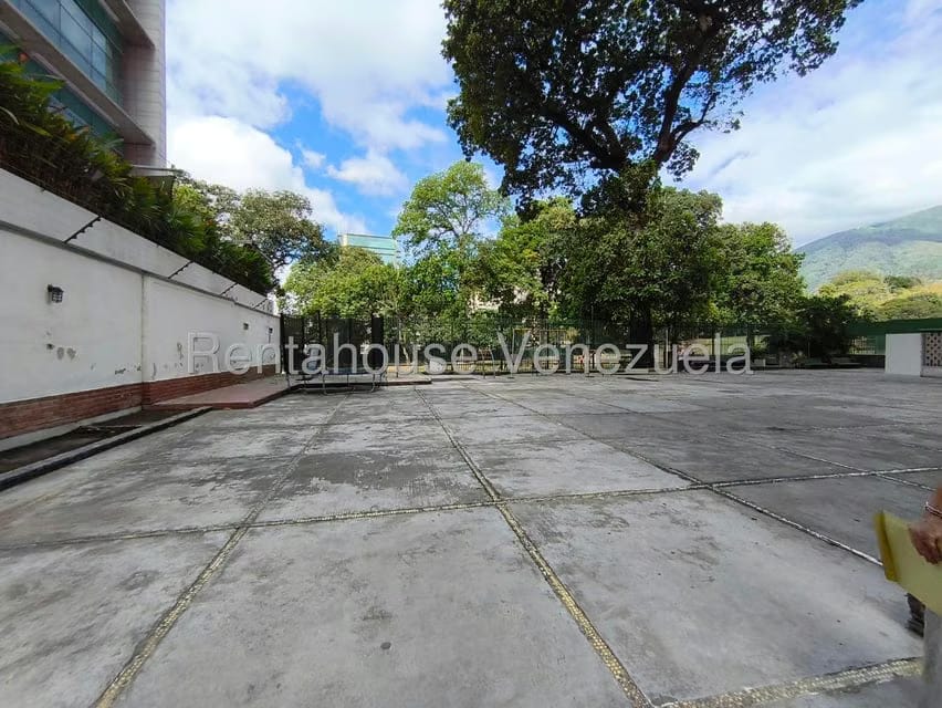 Apartamento (1 Nivel) en Alquiler en Campo Alegre, Distrito Metropolitano - 29