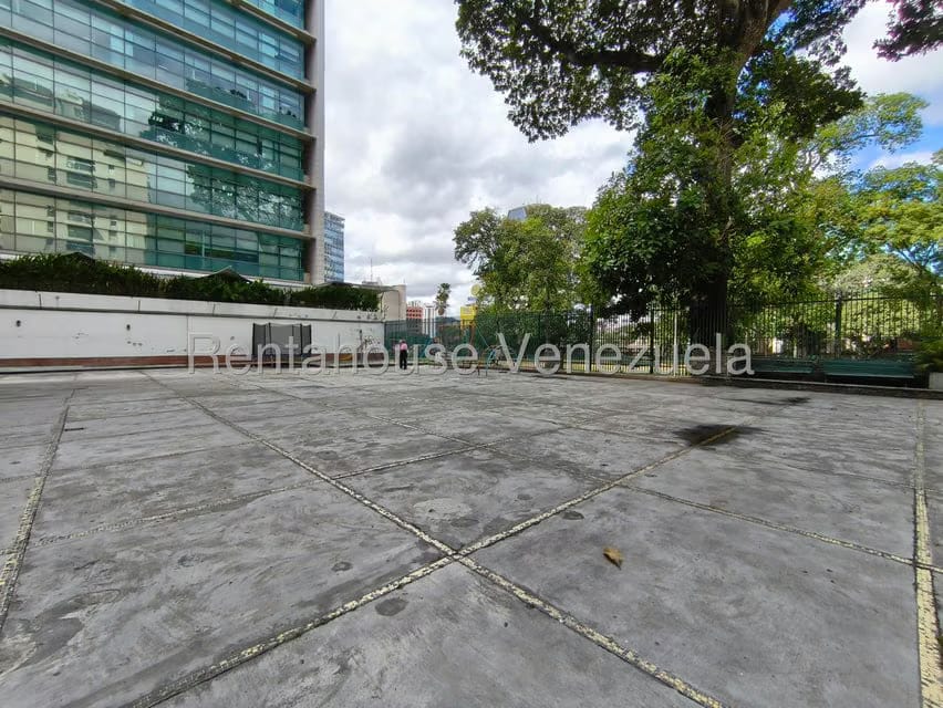 Apartamento (1 Nivel) en Alquiler en Campo Alegre, Distrito Metropolitano - 34