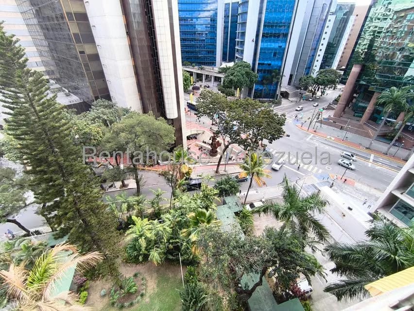 Apartamento (1 Nivel) en Alquiler en Campo Alegre, Distrito Metropolitano - 38