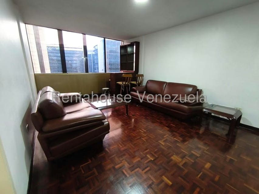 Apartamento (1 Nivel) en Alquiler en Campo Alegre, Distrito Metropolitano - 8