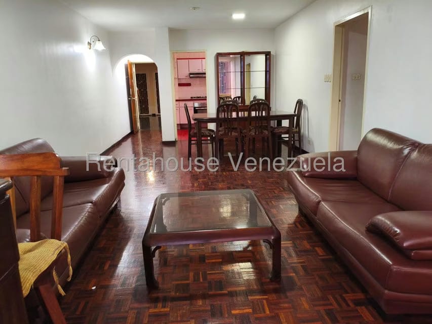 Apartamento (1 Nivel) en Alquiler en Campo Alegre, Distrito Metropolitano - 10