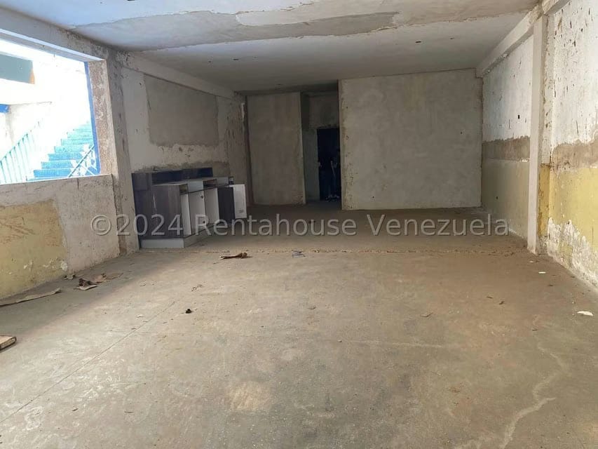 Comercial (Local Comercial) en Venta en Calle 72, Zulia - 11