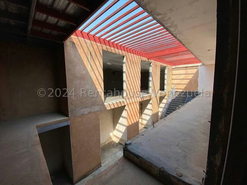 Comercial (Local Comercial) en Venta en Calle 72, Zulia - 8