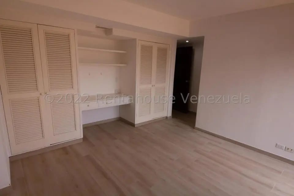 Apartamento (1 Nivel) en Venta en Colinas de Valle Arriba, Distrito Metropolitano - 13