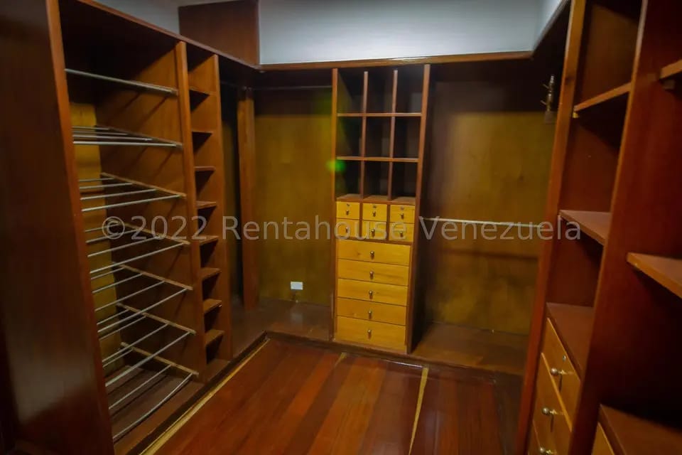 Apartamento (1 Nivel) en Venta en Colinas de Valle Arriba, Distrito Metropolitano - 17