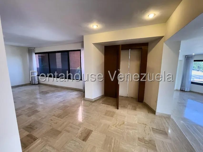 Apartamento (1 Nivel) en Venta en Colinas de Valle Arriba, Distrito Metropolitano - 33