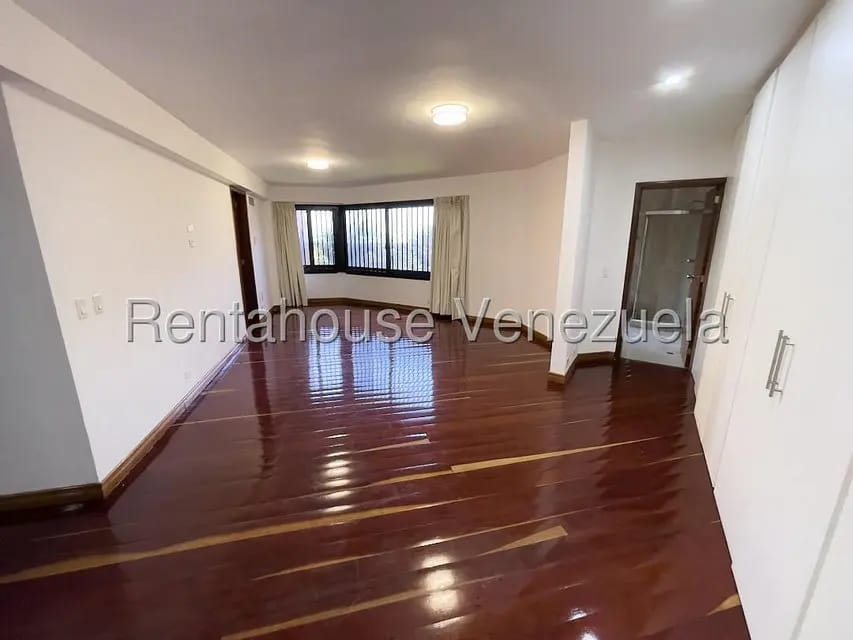 Apartamento (1 Nivel) en Venta en Colinas de Valle Arriba, Distrito Metropolitano - 40