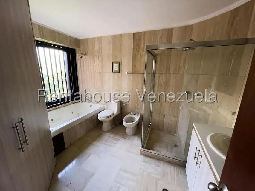 Apartamento (1 Nivel) en Venta en Colinas de Valle Arriba, Distrito Metropolitano - 41