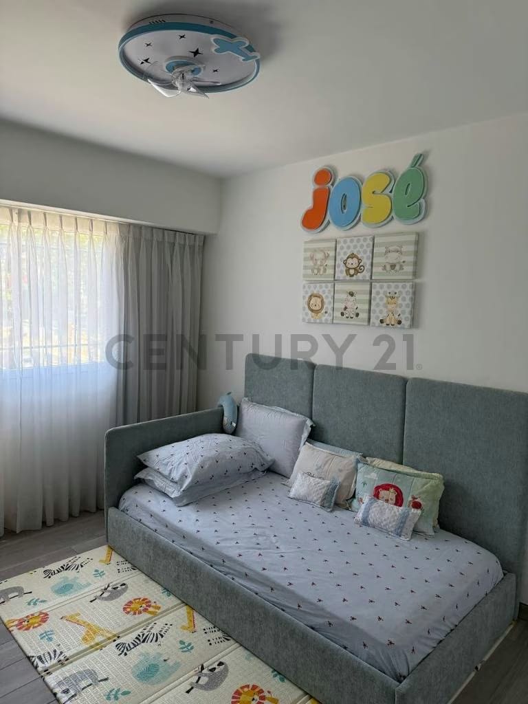 Amplio Iluminado se Vende apartamento en el Bosque - 12