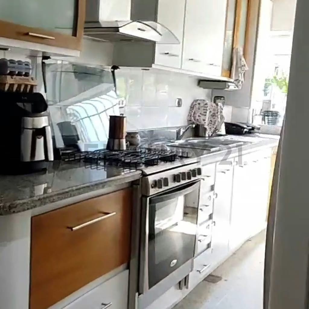 Amplio Iluminado se Vende apartamento en el Bosque - 4