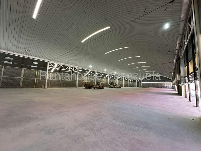 Comercial (Galpon - Deposito) en Venta en Zona Industrial 2, Lara - 14