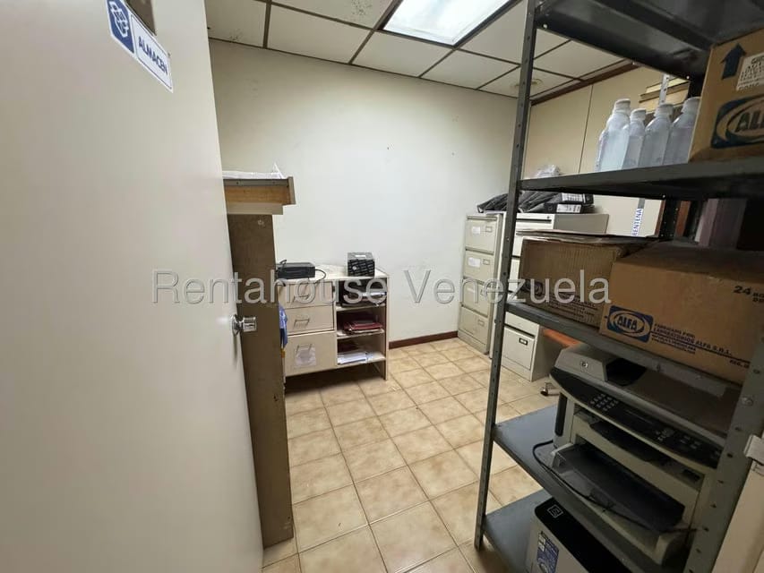 Comercial (Oficina) en Alquiler en Bello Monte, Distrito Metropolitano - 13