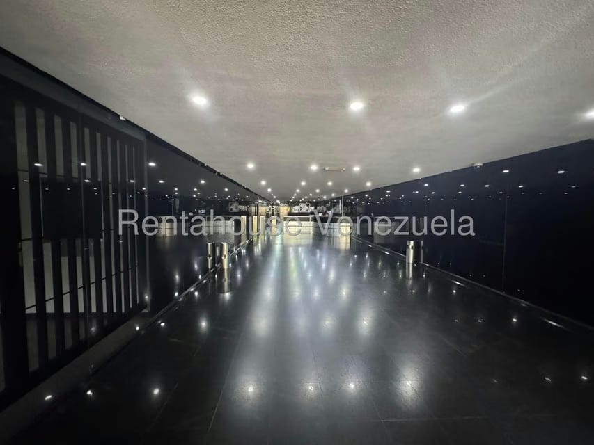 Comercial (Oficina) en Alquiler en Bello Monte, Distrito Metropolitano - 3