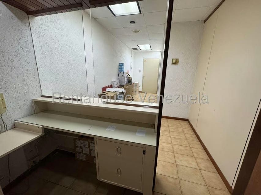 Comercial (Oficina) en Alquiler en Bello Monte, Distrito Metropolitano - 8