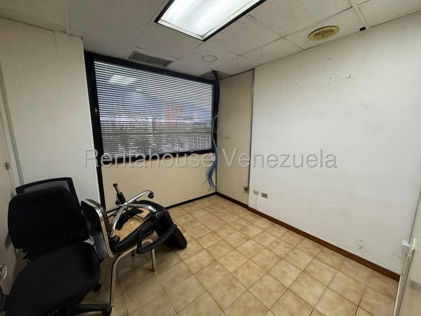 Comercial (Oficina) en Alquiler en Bello Monte, Distrito Metropolitano - 10