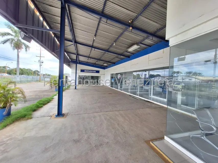 Comercial (Galpon - Deposito) en Venta en La Florida, Carabobo - 2