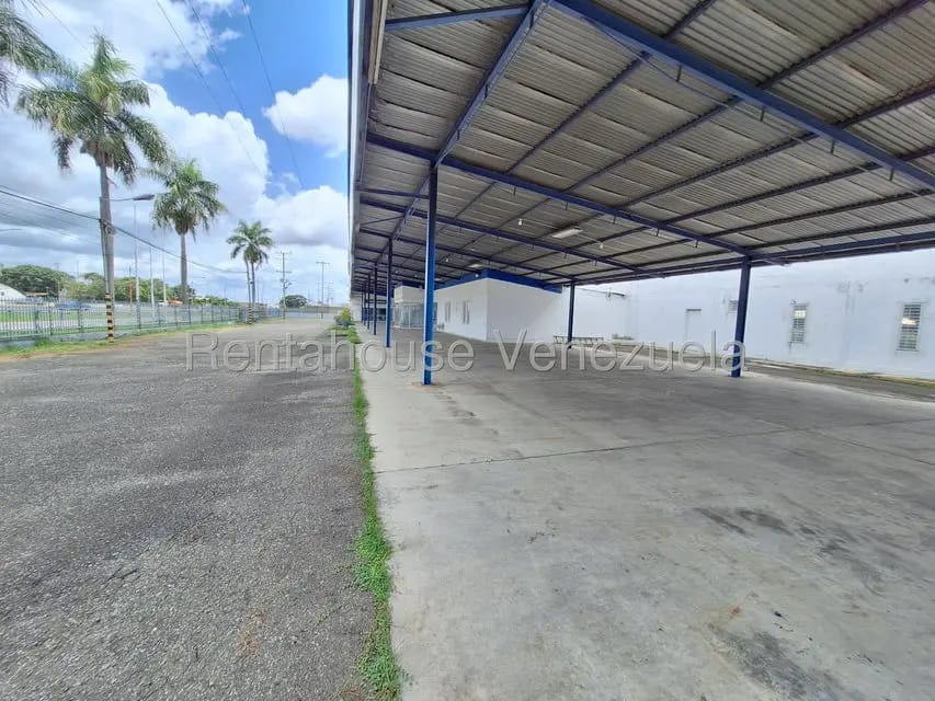 Comercial (Galpon - Deposito) en Venta en La Florida, Carabobo - 12