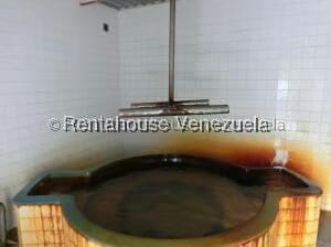Comercial (Galpon - Deposito) en Venta en Los Montes Verdes, Miranda - 16