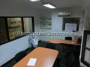 Comercial (Galpon - Deposito) en Venta en Los Montes Verdes, Miranda - 24
