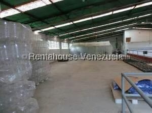 Comercial (Galpon - Deposito) en Venta en Los Montes Verdes, Miranda - 28