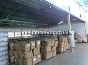 Comercial (Galpon - Deposito) en Venta en Los Montes Verdes, Miranda - 39