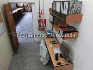 Comercial (Galpon - Deposito) en Venta en Los Montes Verdes, Miranda - 50