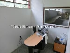 Comercial (Galpon - Deposito) en Venta en Los Montes Verdes, Miranda - 51