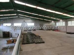 Comercial (Galpon - Deposito) en Venta en Los Montes Verdes, Miranda - 60