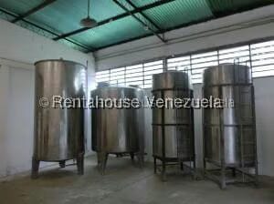 Comercial (Galpon - Deposito) en Venta en Los Montes Verdes, Miranda - 64