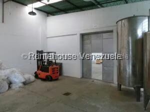 Comercial (Galpon - Deposito) en Venta en Los Montes Verdes, Miranda - 65