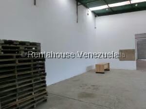 Comercial (Galpon - Deposito) en Venta en Los Montes Verdes, Miranda - 67