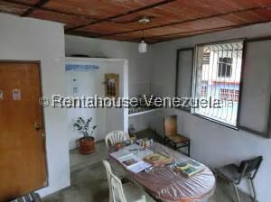 Comercial (Galpon - Deposito) en Venta en Los Montes Verdes, Miranda - 81
