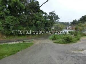 Comercial (Galpon - Deposito) en Venta en Los Montes Verdes, Miranda - 82