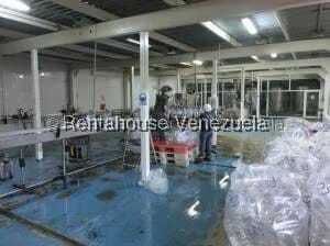 Comercial (Galpon - Deposito) en Venta en Los Montes Verdes, Miranda - 10