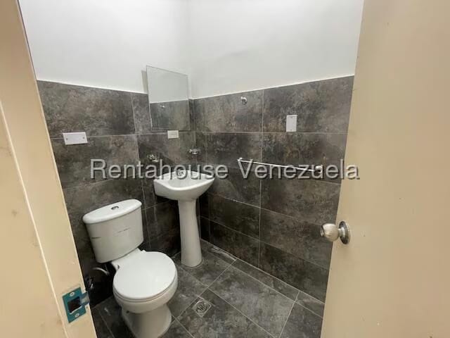 Casa (1 Nivel) en Alquiler en Campo Claro, Distrito Metropolitano - 14