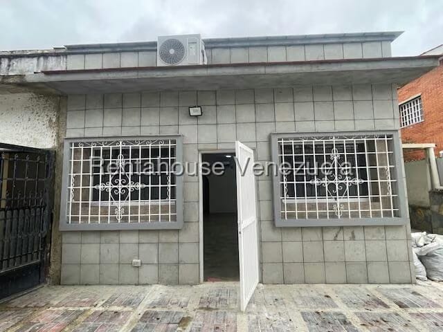 Casa (1 Nivel) en Alquiler en Campo Claro, Distrito Metropolitano - 3