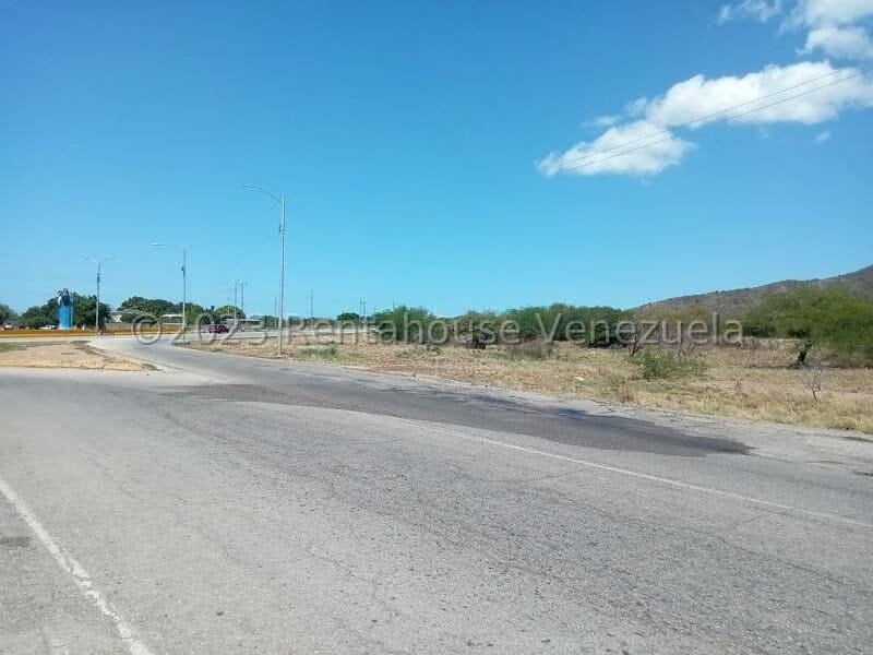 Terreno (Comercial) en Venta en La Guardia, Nueva Esparta - 19
