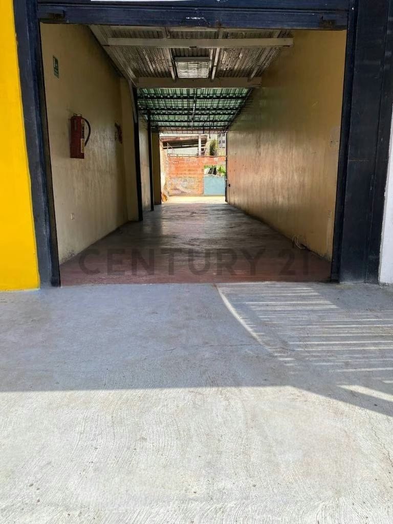 Local Comercial en alquiler en Lechería. Carrera 6 - 5